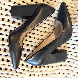 Calvin Klein Berdie Leather Pumps, Size 12